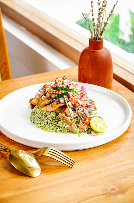 A mix of two worlds: Featuring grilled tenderloin, pesto rice and sambal matah, the dish Spring in Paris incorporates French and Indonesian flavors. (Courtesy of Paris di Jakarta)